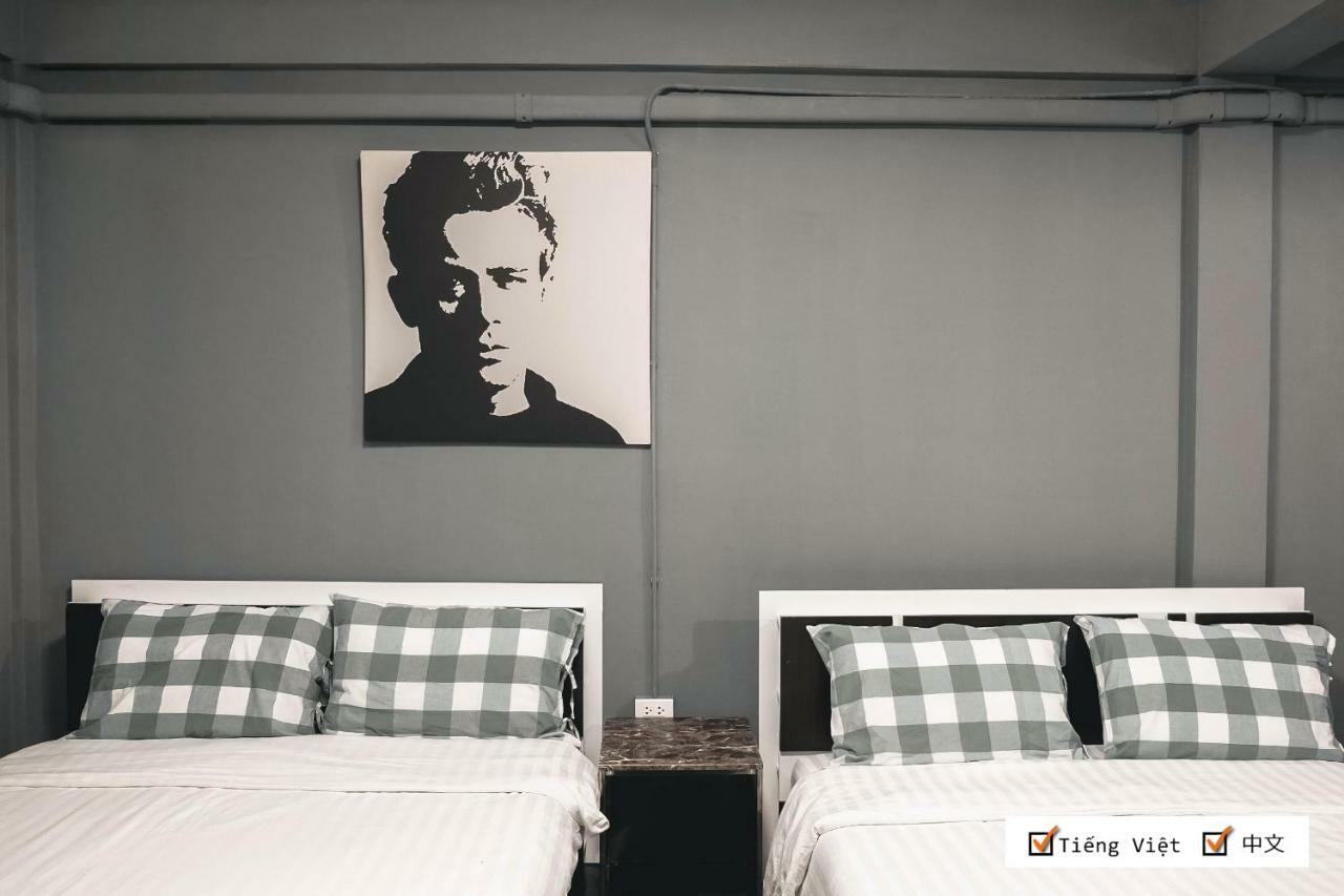 Yeehaa Hotel Банкок Екстериор снимка